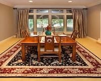 How Big Should a Dining Room Rug Be